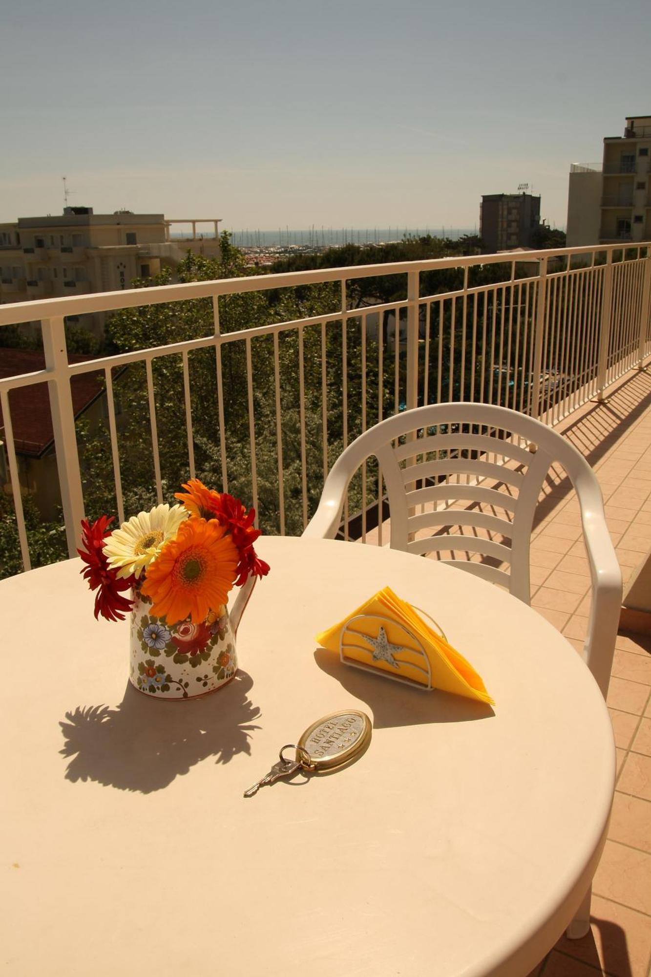 Hotel Santiago Milano Marittima Esterno foto
